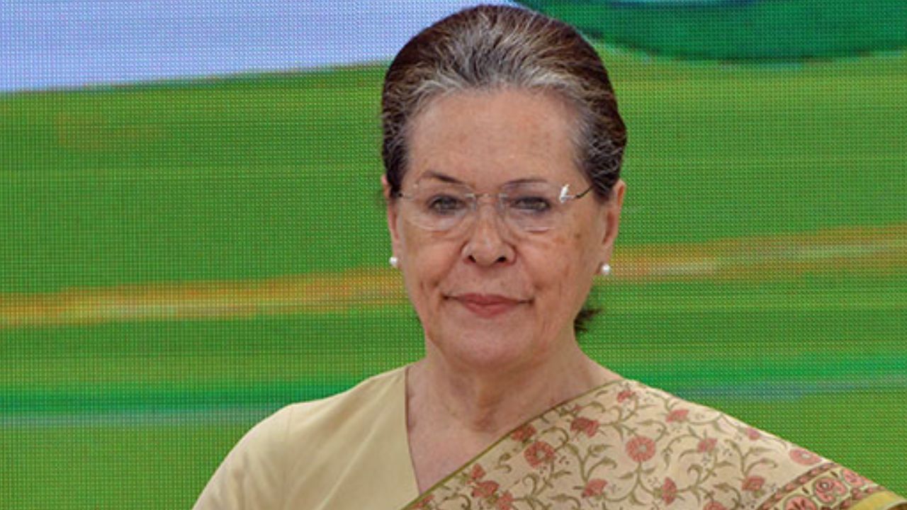 Sonia Gandhi: দিল্লির বাতাসে 'বিষ', ভোটমুখী রাজস্থানে স্থান বদল সনিয়ার