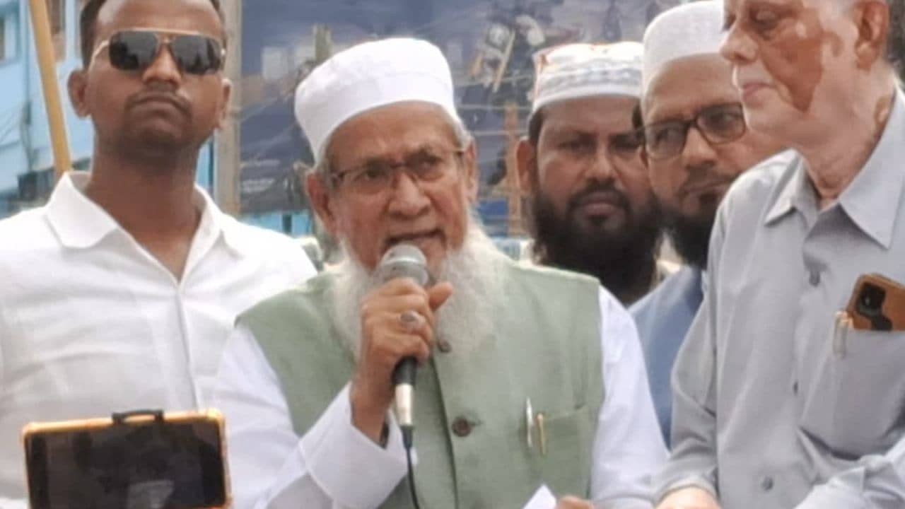 Minister Siddiqullah Chowdhury: ‘ভাগ্যই খারাপ, রাস্তা নয়’, মালদার মামনির মৃত্যুতে বিতর্কিত মন্তব্য মন্ত্রীর