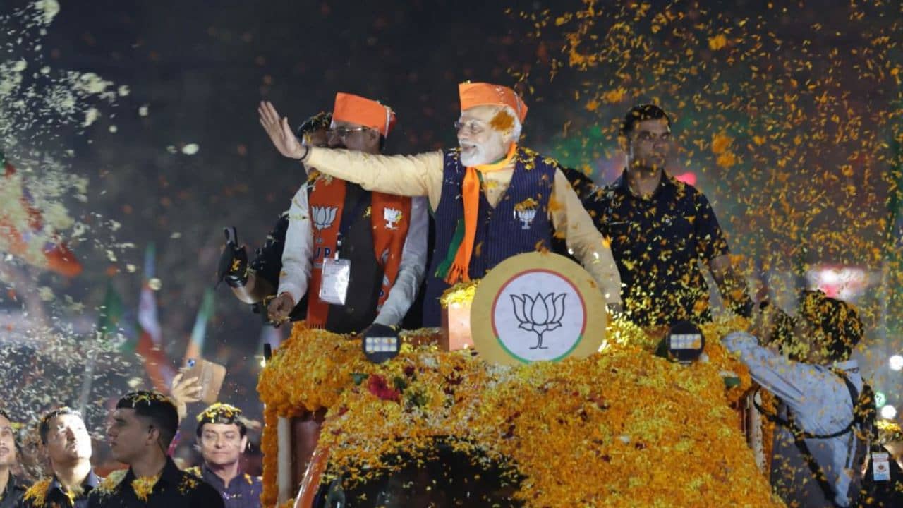 PM Narendra Modi: ইন্দোরে মেগা রোড-শো মোদীর