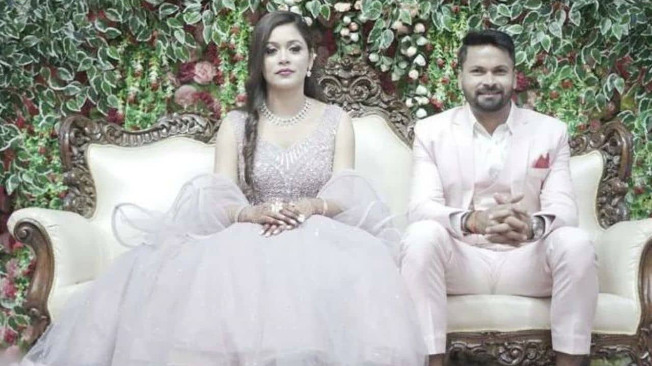 Mukesh Kumar: বিয়ের পিঁড়িতে মুকেশ কুমার, সূর্য বললেন, জীবনের সেরা ম্যাচের জন্য শুভেচ্ছা...