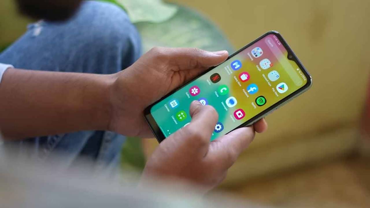 কম দামি Samsung Galaxy F14 5G এক ধাক্কায় 1,000 টাকা সস্তা, নতুন দাম কত?