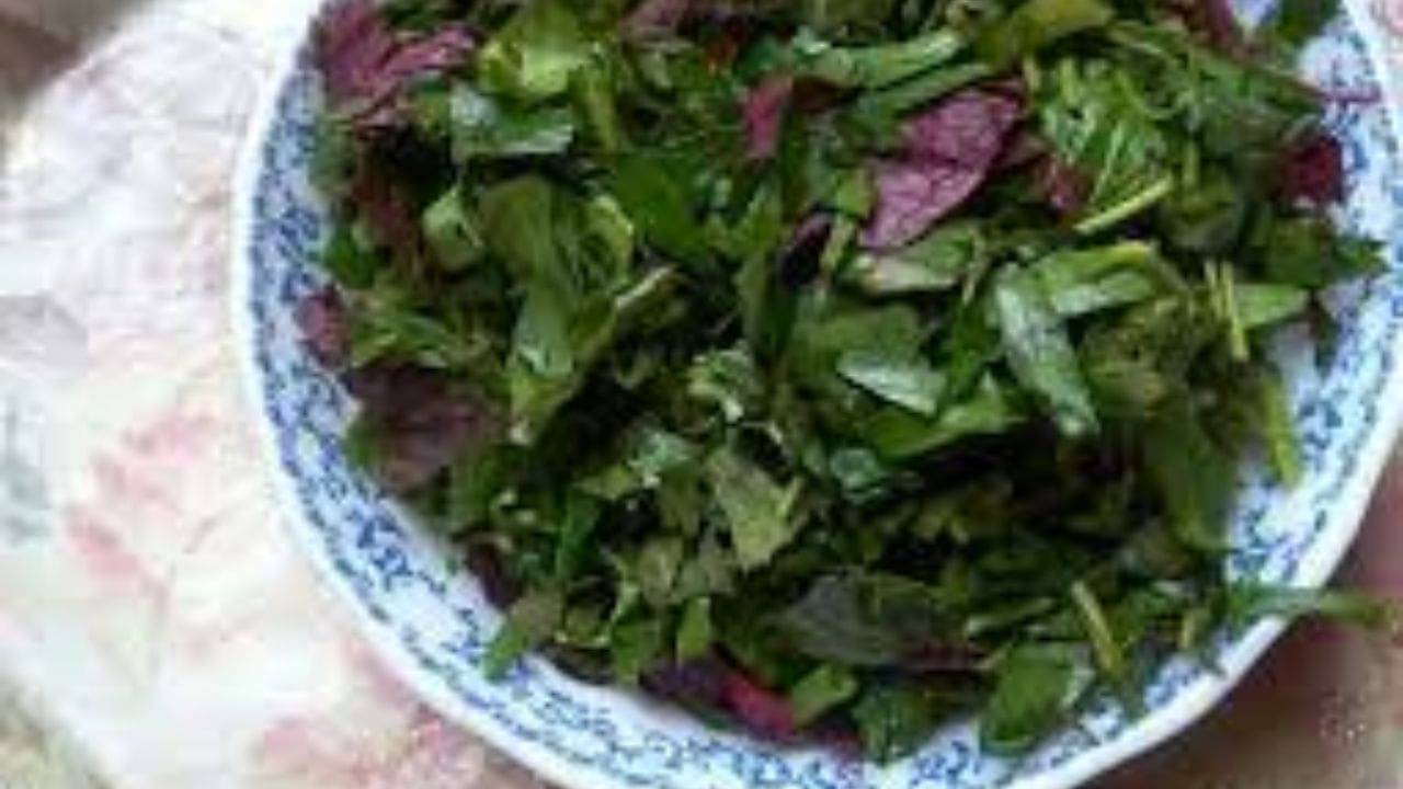 Bhoot Choturdoshi: ভূত তাড়াতে নয়, রোগ সারাতেই চর্তুদশীতে পাতে পড়ুক চোদ্দো শাক