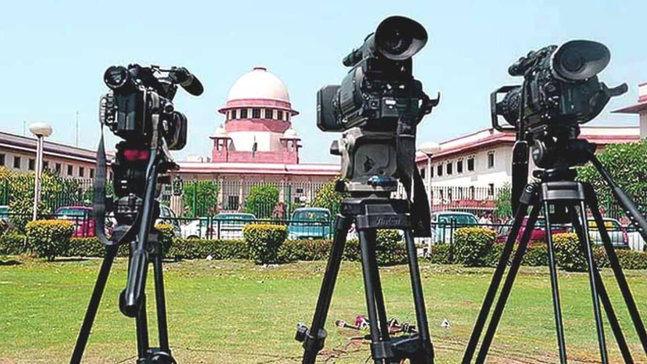 Supreme Court: সাংবাদিকদের মোবাইল যে কোনও সময় বাজেয়াপ্ত করা যায় না: সুপ্রিম কোর্ট
