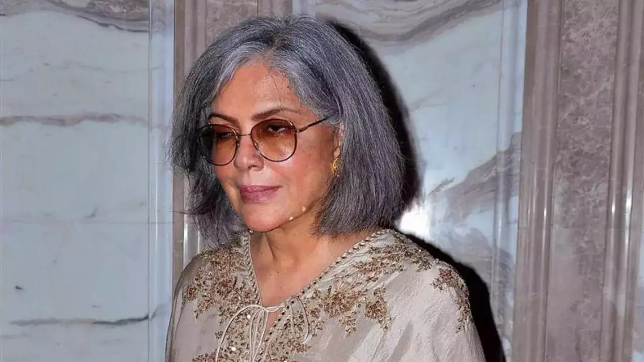 জিনাতের কথায় তাঁর যে গ্ল্যামার দেখেছে দর্শক এই ছবিতে তা থাকছে না। ফলে তিনি চিন্তায় থাকতেন, আদপে এই ছবি দর্শক গ্রহণ করবেন কি না। 