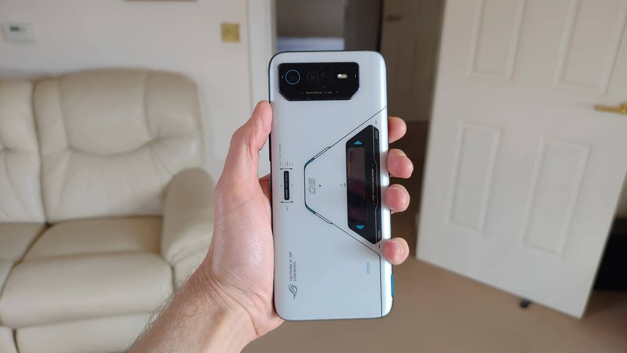 বাম্পার ডিসকাউন্ট দিচ্ছে Asus, 72 হাজারের ফোন 3999 টাকা দিয়ে নিয়ে আসুন বাড়ি