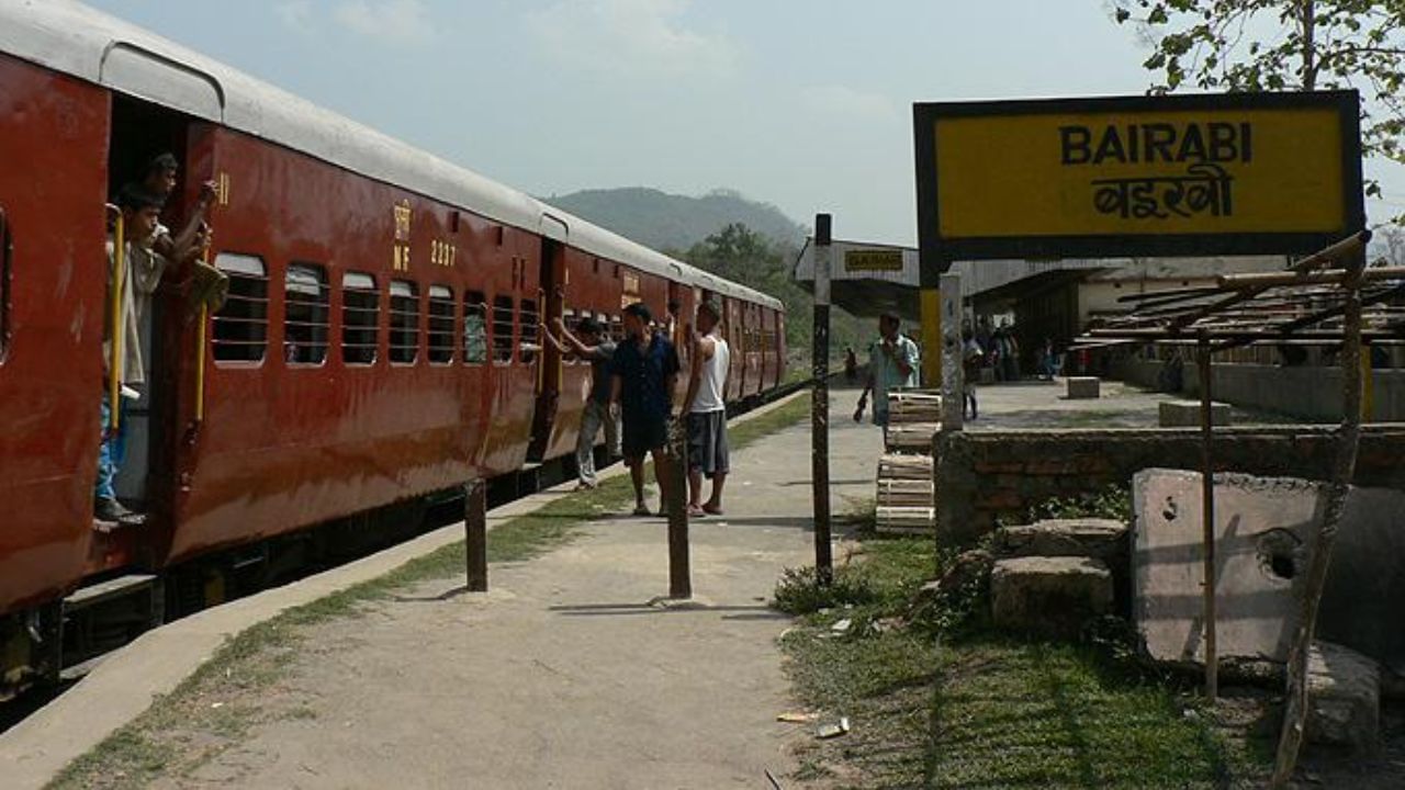 Indian Railway: ভারতের এই রাজ্যে রয়েছে একটি মাত্র রেল স্টেশন, ১৩ লক্ষ মানুষের ভরসা বইরবি