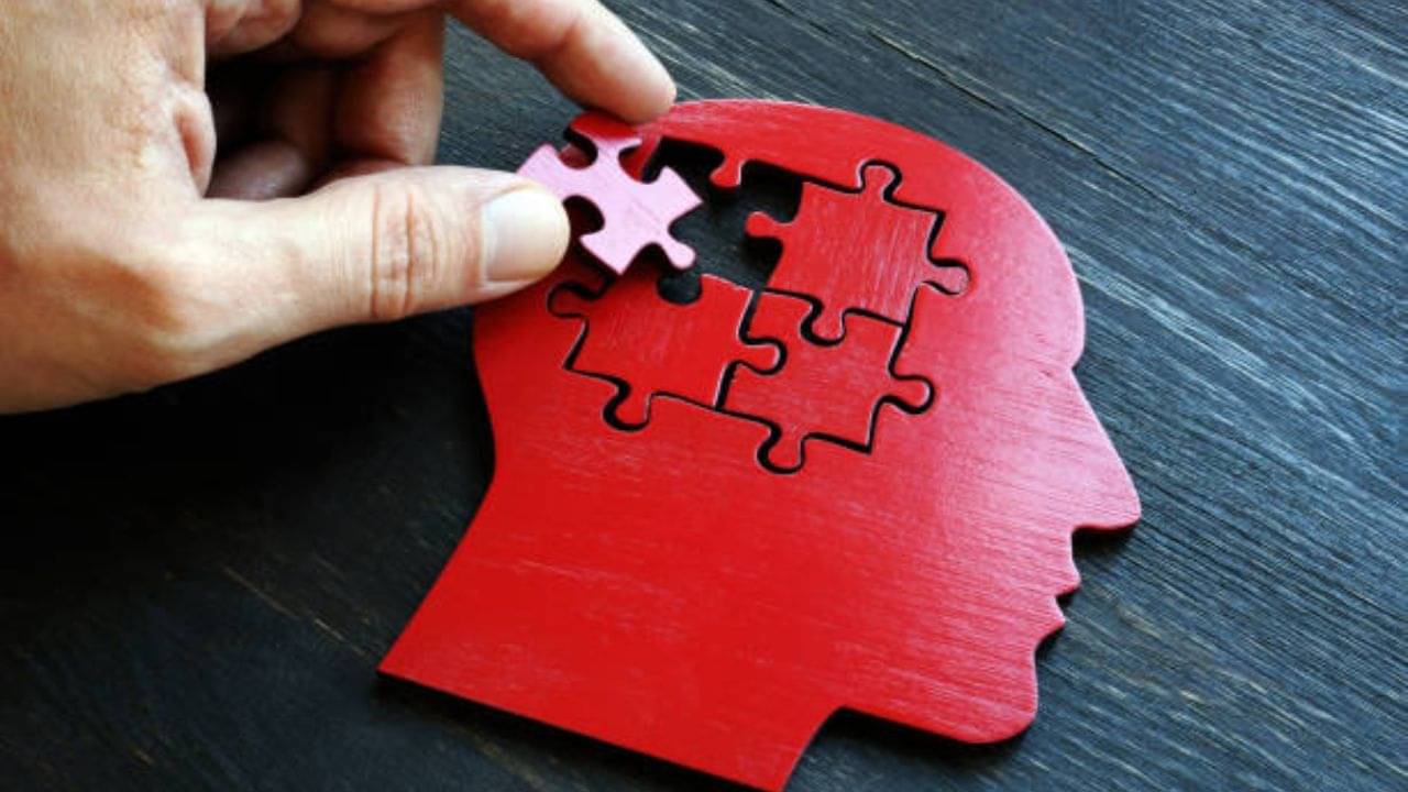 Dementia: অল্প বয়স থেকে কী-কী অভ্যাস করলে সহজে বার্ধ্যকে হানা দিতে পারবে না স্মৃতিভ্রংশের রোগ?