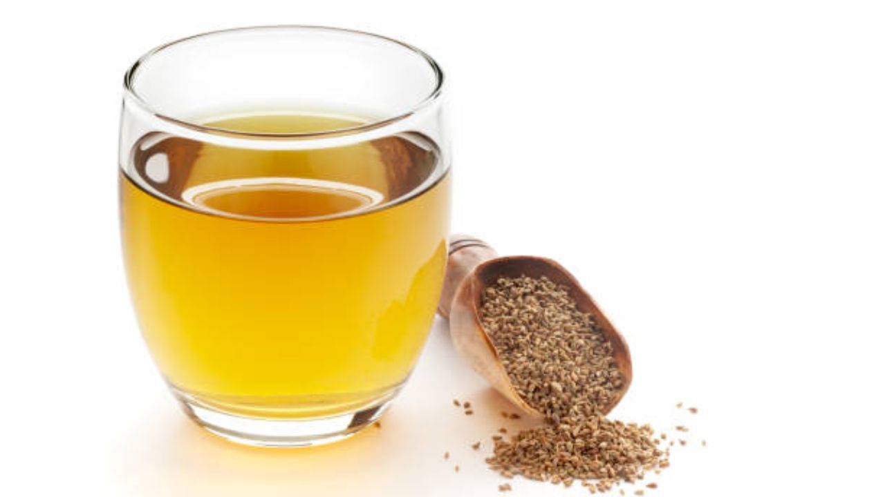 খাবার খেয়ে কেউ চান মৌরি তো কেউ জোয়ান। যদিও মৌরির চাহিদা থাকে বেশি। এমনকী রেস্তোরাঁতেও বিলের সঙ্গে আসে মৌরি। আবার জোয়ানেরও একাধিক উপকারিতা রয়েছে। খাবার দ্রুত হজম করিয়ে দেয়, অম্বলের সম্ভাবনা থাকে না