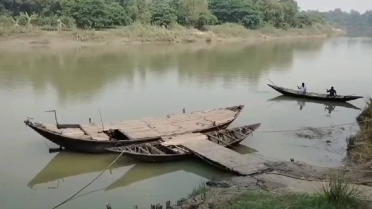 Ferry Service: খানাকুলে বন্ধ ফেরি পরিষেবা, সমস্যা দুই জেলার শতাধিক যাত্রী