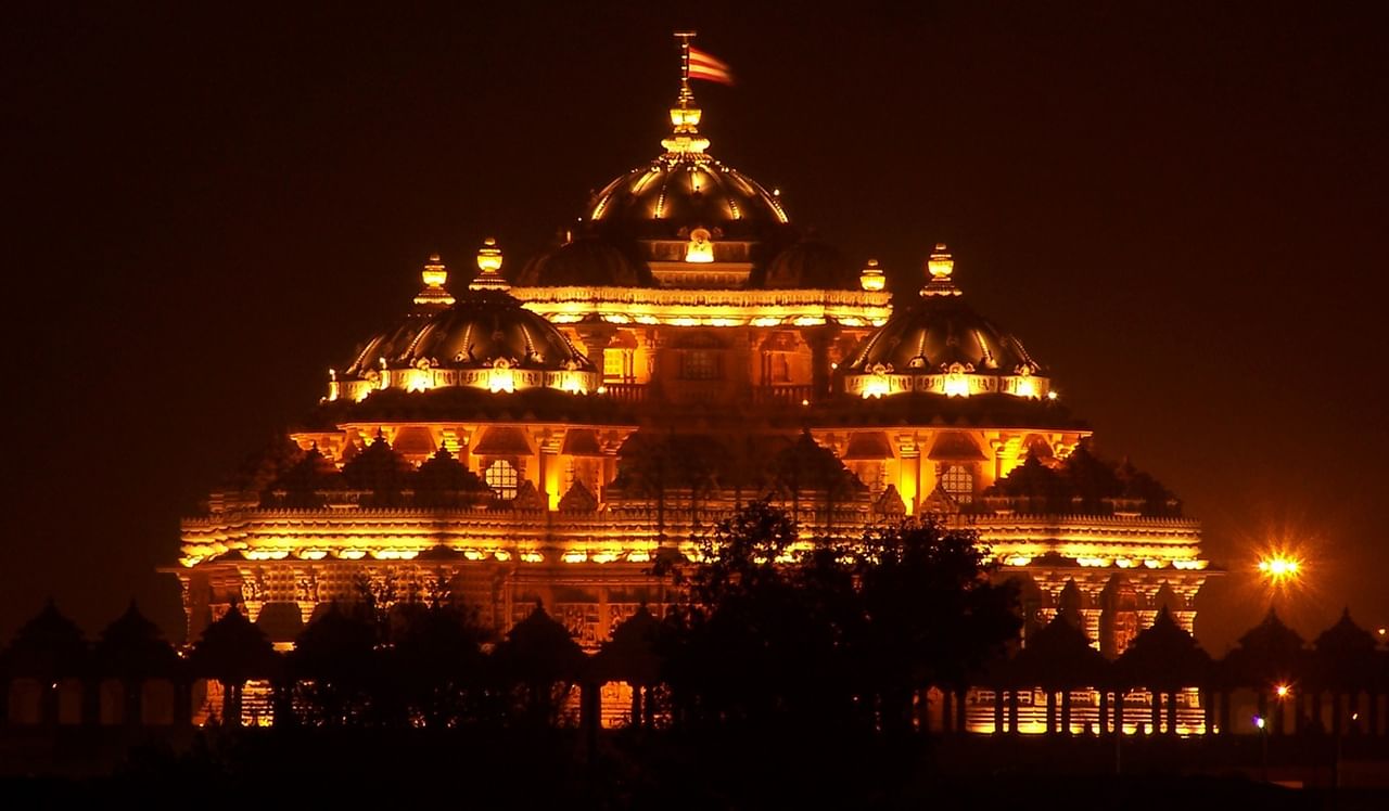 Akshardham Temple: দীপাবলিতে সেজে উঠেছে দিল্লির অক্ষরধাম মন্দির, জাঁকজমকের সঙ্গে পালিত হতে চলেছে অন্নকূট উৎসব