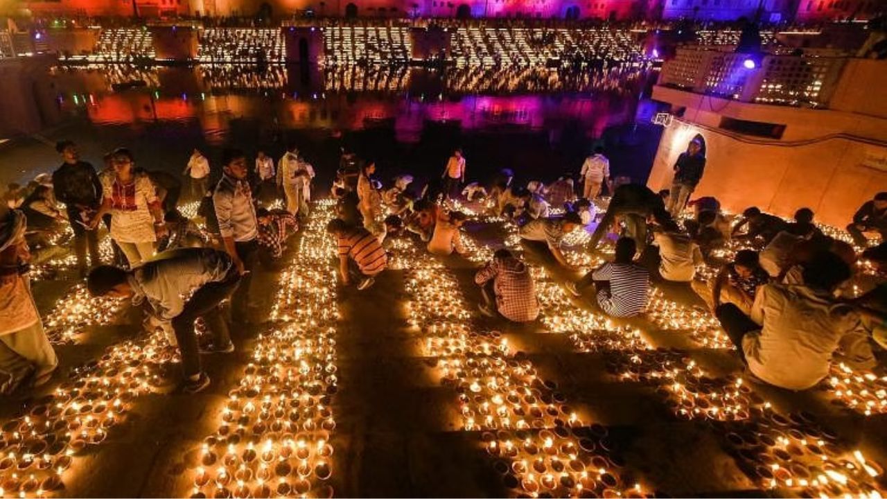 Ayodhya Deepotsav: বিশ্বরেকর্ড গড়েছে অযোধ্যার দীপোৎসব, সাক্ষী ৫৪ দেশের ৮৮ কূটনীতিক