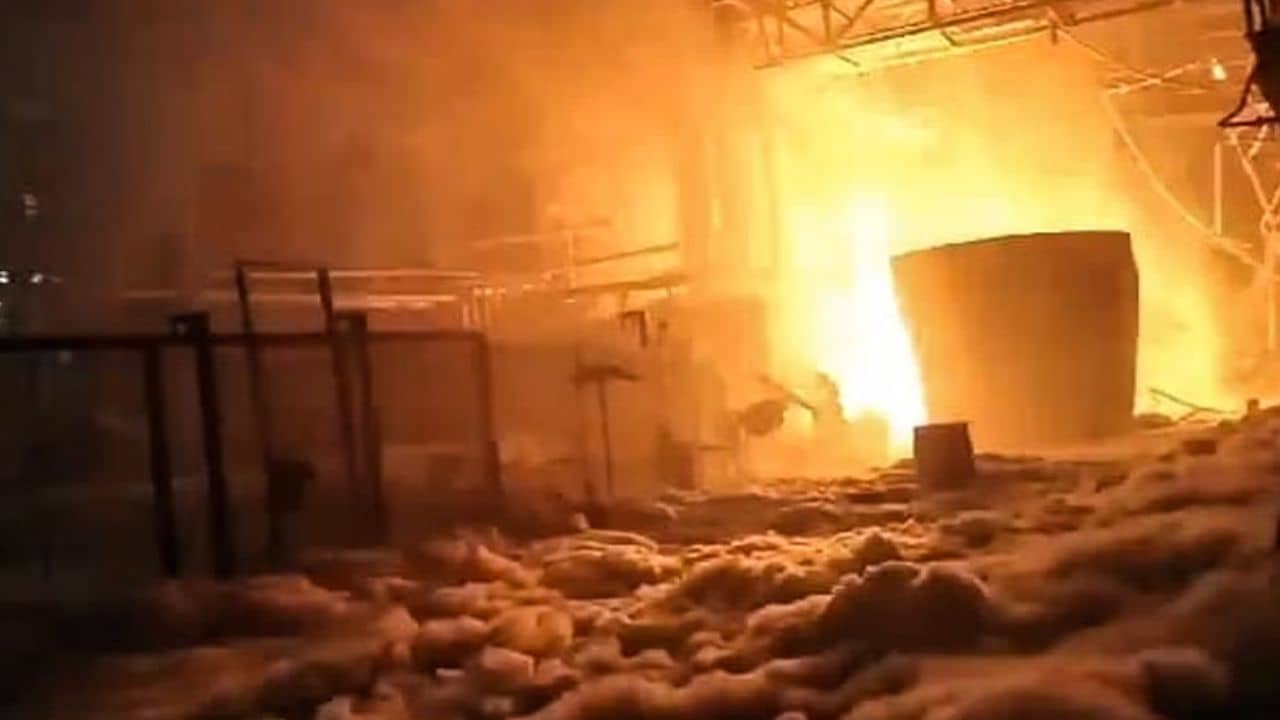 Fire at Chemical Factory: রাসায়নিক কারখানায় ভয়াবহ আগুন, উদ্ধার ৭ শ্রমিকের অগ্নিদগ্ধ দেহ