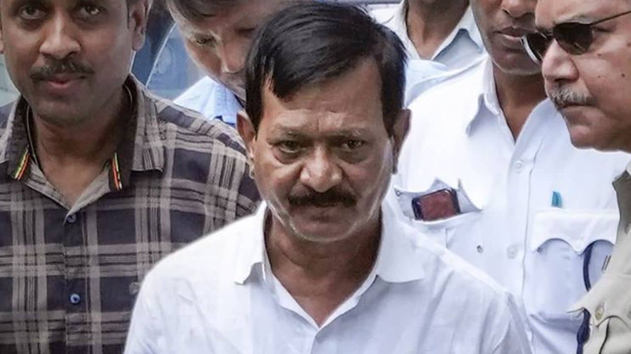 Kalighater Kaku: অপারেশন করে কালীঘাটের কাকুর কণ্ঠস্বর বদল? সাংঘাতিক অভিযোগ বিরোধীদের