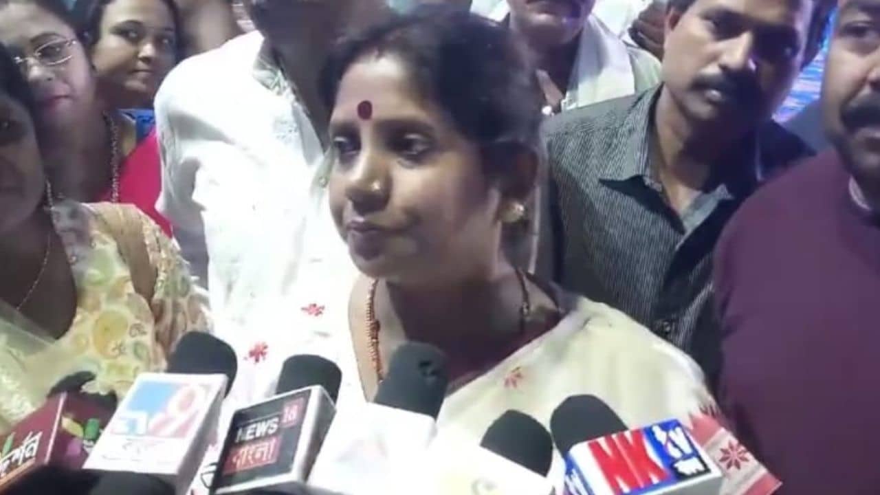 Murshidabad TMC: বিজয়া সম্মিলনীতে গরহাজির সিংহভাগ তৃণমূল বিধায়ক, দলীয় কোন্দল?