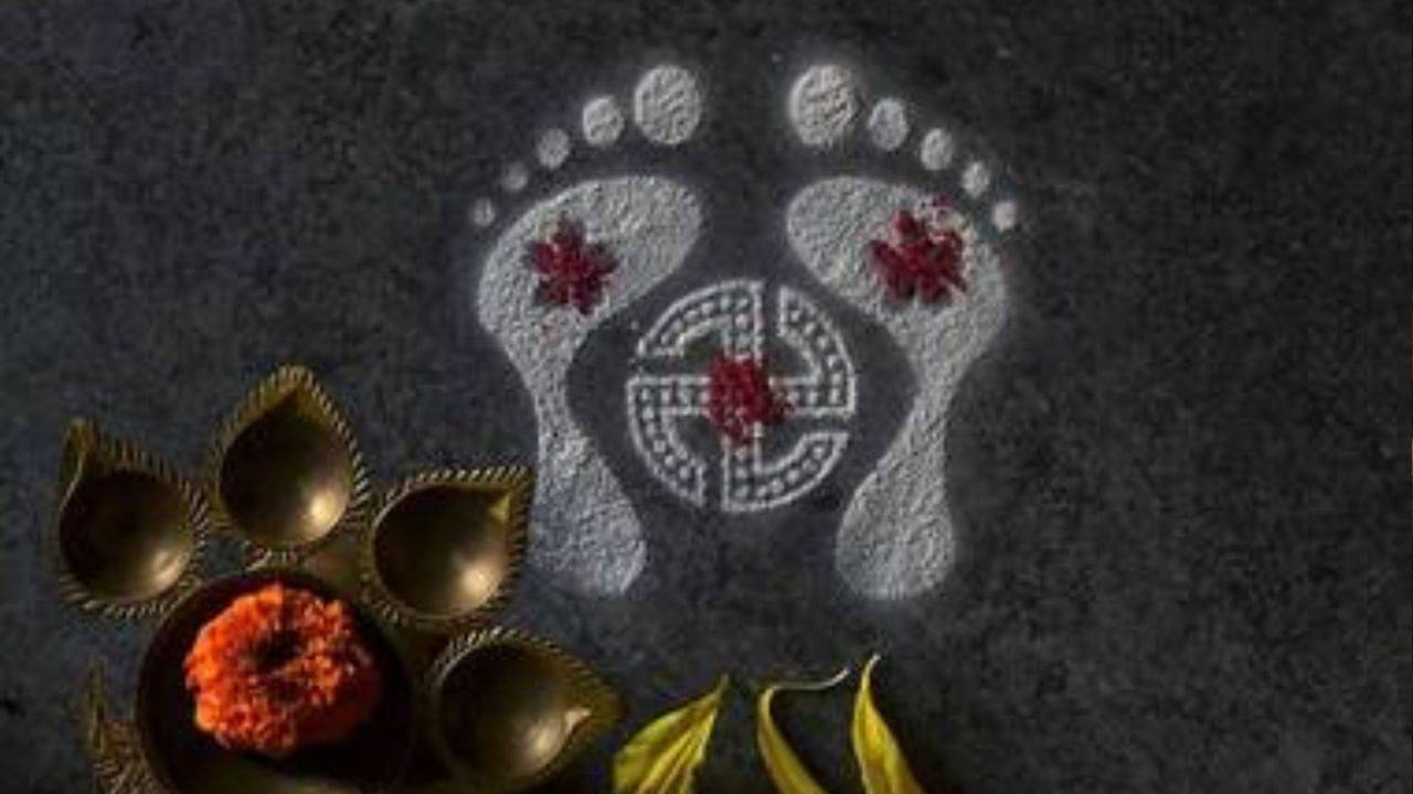 Kartik Purnima 2023: কার্তিক পূর্ণিমায় এই ৫ কাজ করলেই মিলবে অফুরন্ত পূণ্য! ঝরে পড়বে লক্ষ্মী-নারায়ণে কৃপাও