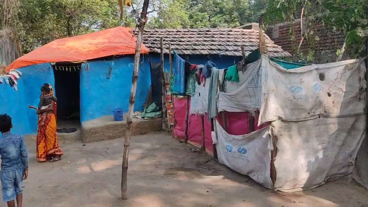 Asansol: কেটেছে ১৩ বছর, কেন্দ্র-রাজ্য টানাপোড়েনে এখনও পুনর্বাসনের আশায় জামুরিয়ার ধস কবলিতরা