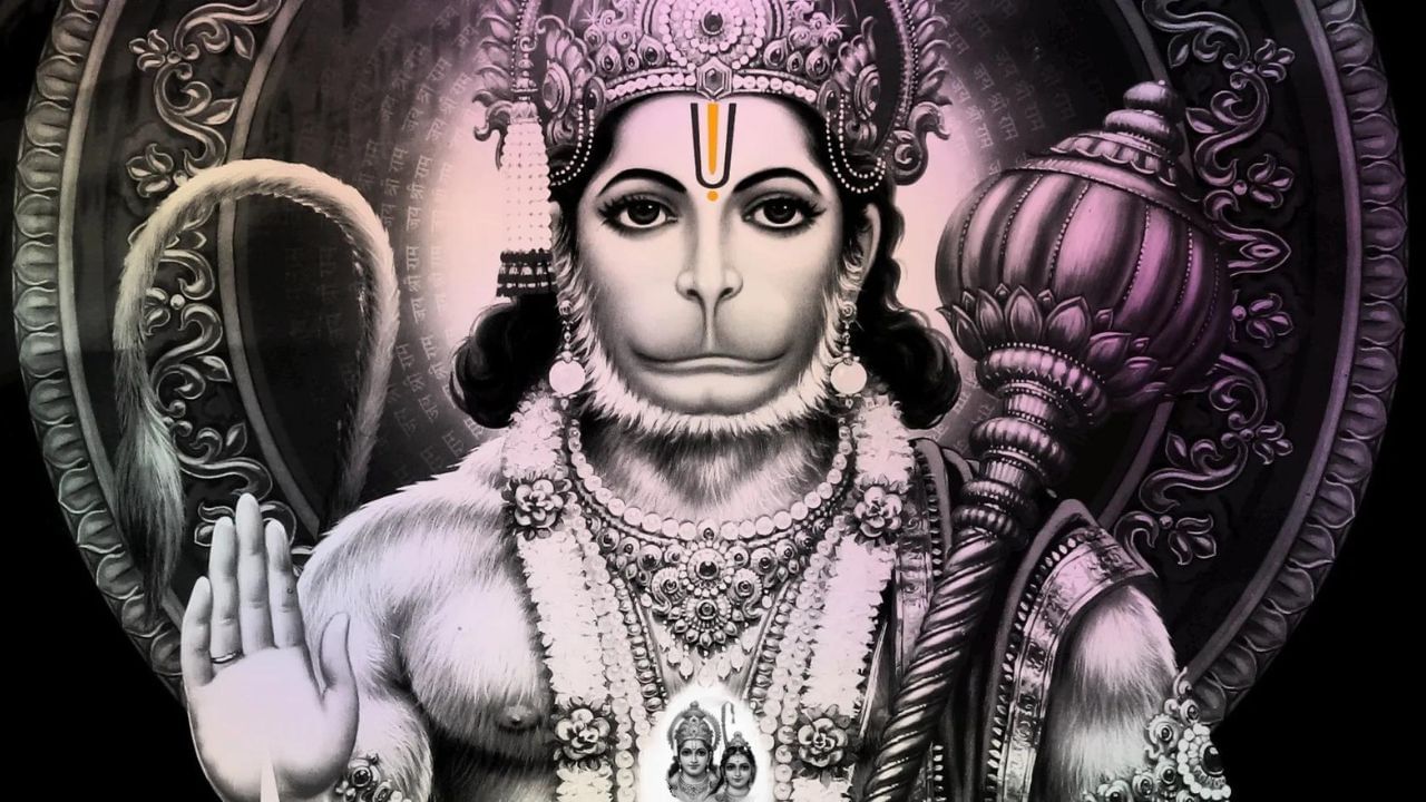 পাশাপাশি জীবনে ও সংসারের সমস্ত বাজে কাজ থেকে দূরে রাখতে ও শত্রদের বিনাশ করার শক্তি পেতে বজরঙ্গবলীর পুজো করা হয়ে থারে। তবে বজরঙ্গবলীর অপার আশীর্বাদ পেতে হলে বেশ কিছু নিয়ম মেনে চলা জরুরি। বেশ কিছু কাজ করার ক্ষেত্রেও রয়েছে নিষেধাজ্ঞা। 