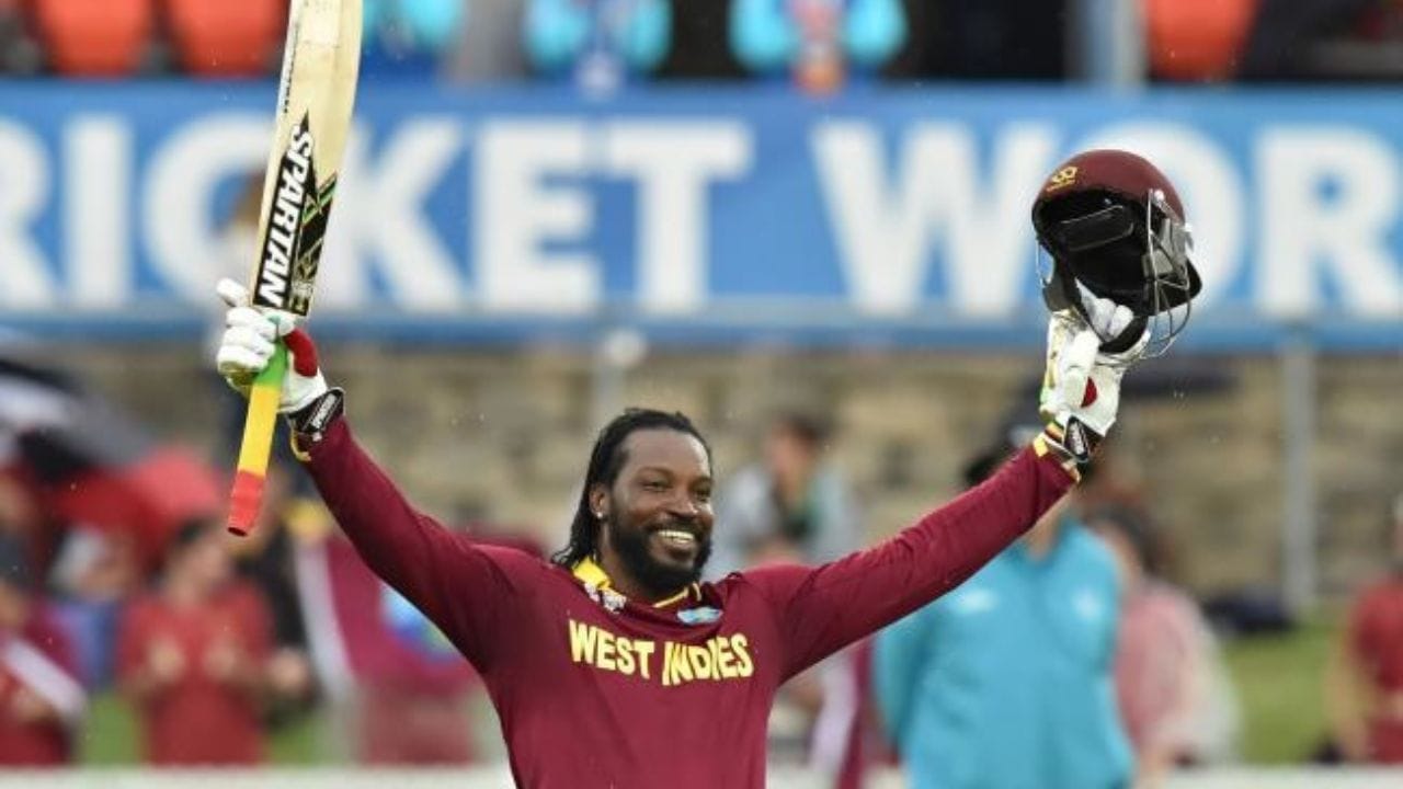 ২০১৫ বিশ্বকাপে, জিম্বাবোয়ের বিরুদ্ধে ১৩৮ বলে ডাবল সেঞ্চুরির রেকর্ড ছিল তারকা ক্রিকেটার গেলের। (ছবি:X)