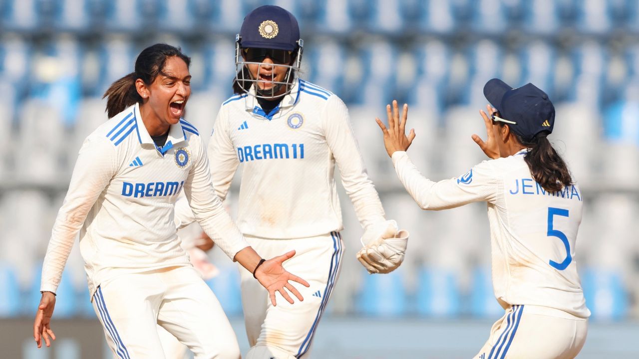 IND W vs AUS W: ভারতের 'ঐতিহাসিক' জয়ের পথে বাধা স্নায়ুর চাপ