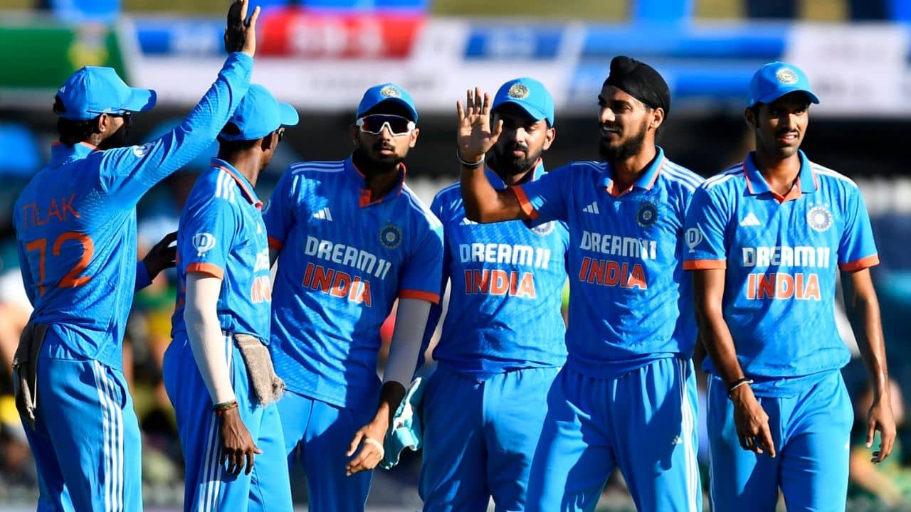 IND vs SA: সঞ্জুর শতরান, অর্শদীপ-সুন্দরদের দুরন্ত বোলিংয়ে ওডিআই সিরিজ জিতল ভারত