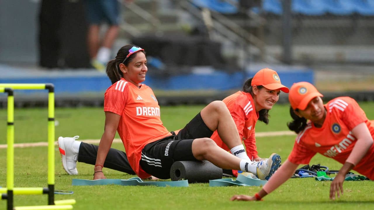 IND W vs ENG W: সিরিজ বাঁচানোর ম্যাচ, ইংল্যান্ডের বিরুদ্ধে আজ হয়তো একাদশে বাংলার পেসার