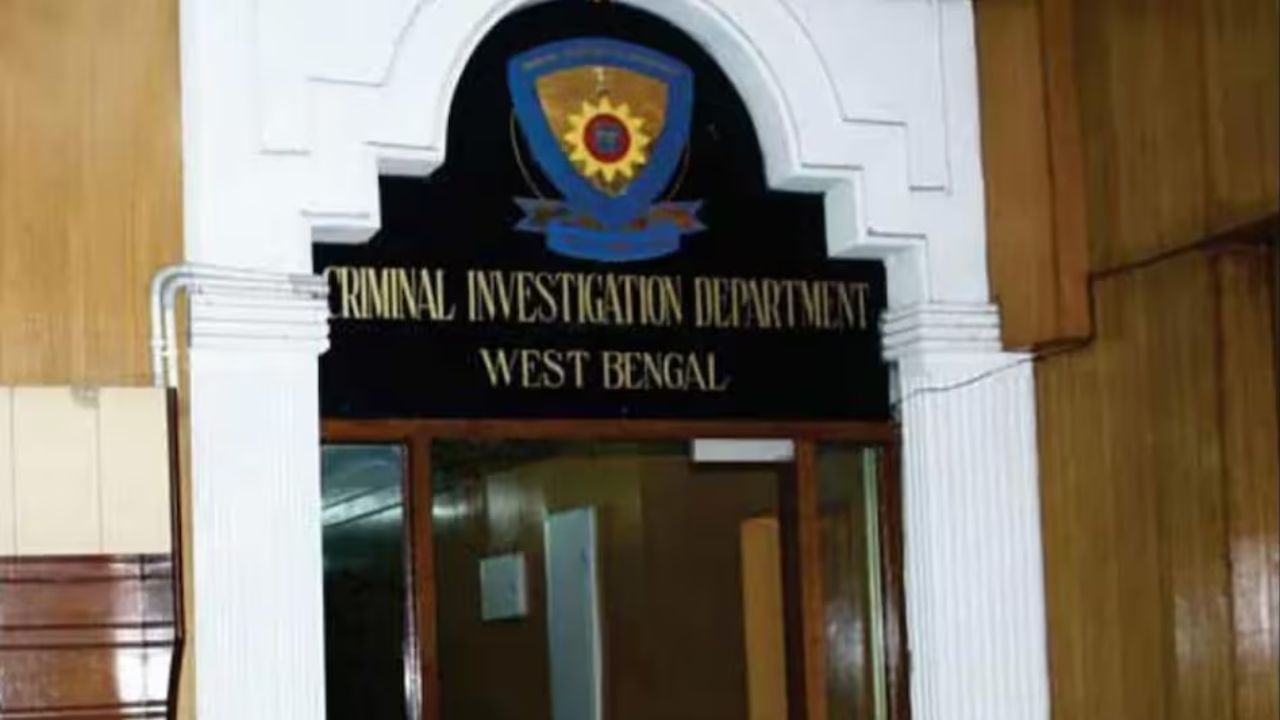 CID West Bengal: সিআইডির বিরুদ্ধে রাষ্ট্রপতিকে চিঠি বিচারপতি সিনহার স্বামীর, নালিশ মোদী-মমতার কাছেও