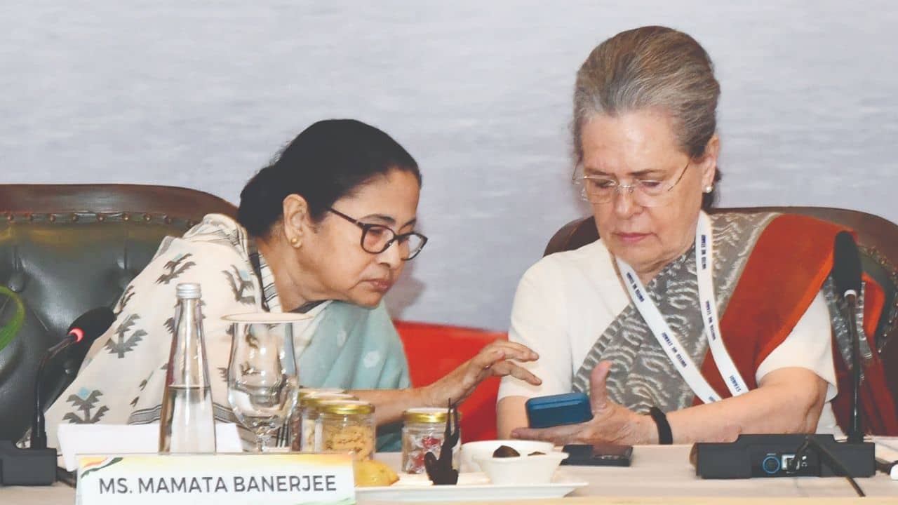 I.N.D.I.A. Alliance: ইভিএম নিয়ে সংশয়... গুরুত্বপূর্ণ প্রস্তাব ইন্ডিয়া জোটের বৈঠকে