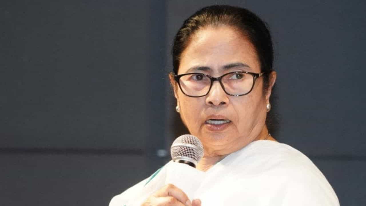 KIFF 2023 Mamata Banerjee: 'বাংলা ভীত নয়, কেউ আমাদের ভাগ করতে পারবে না', চলচ্চিত্র উৎসবে মমতা KIFF 2023 Mamata Banerjee: 'বাংলা ভীত নয়, কেউ আমাদের ভাগ করতে পারবে না', চলচ্চিত্র উৎসবে মমতা