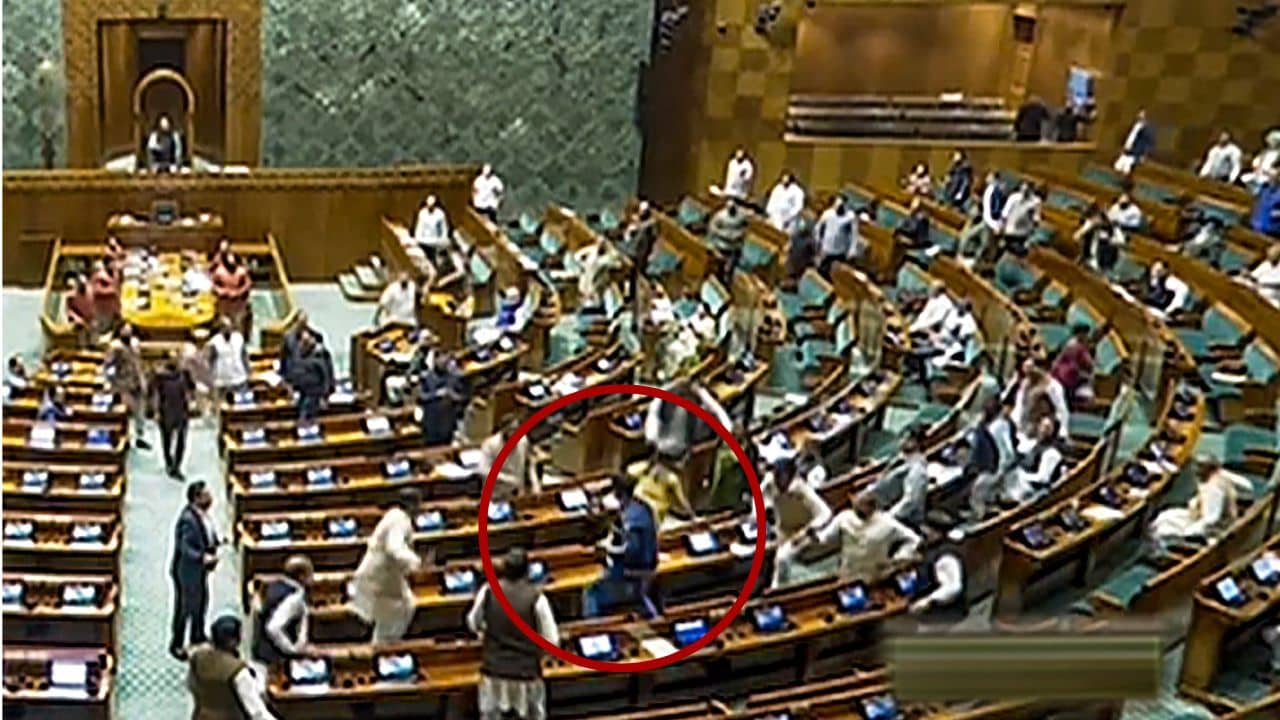 Parliament Security: স্মোক বম্ব হামলার পরই বড় সিদ্ধান্ত, সংসদের নিরাপত্তায় কী কী পরিবর্তন আনা হল?