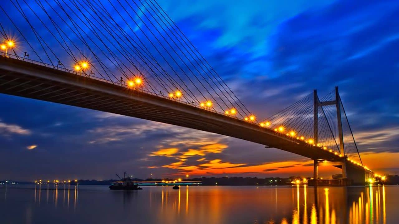 Vidyasagar Setu: রাতে টানা ৬ ঘণ্টা আংশিক বন্ধ বিদ্যাসাগর সেতু, কোন দিকে গাড়ি ঘোরাবেন?