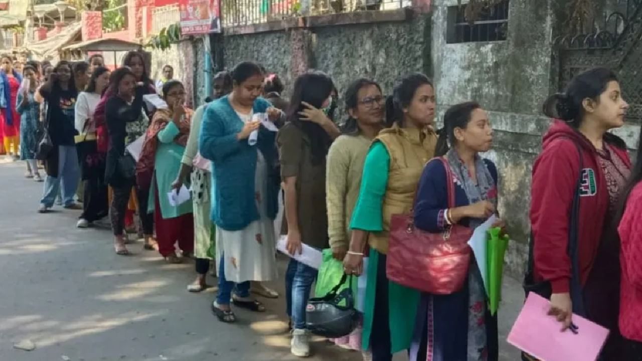 TET 2023: টেট পরীক্ষার্থীদের জন্য কন্ট্রোল রুম, যানজটে ফাঁসলেই ফোন করুন...