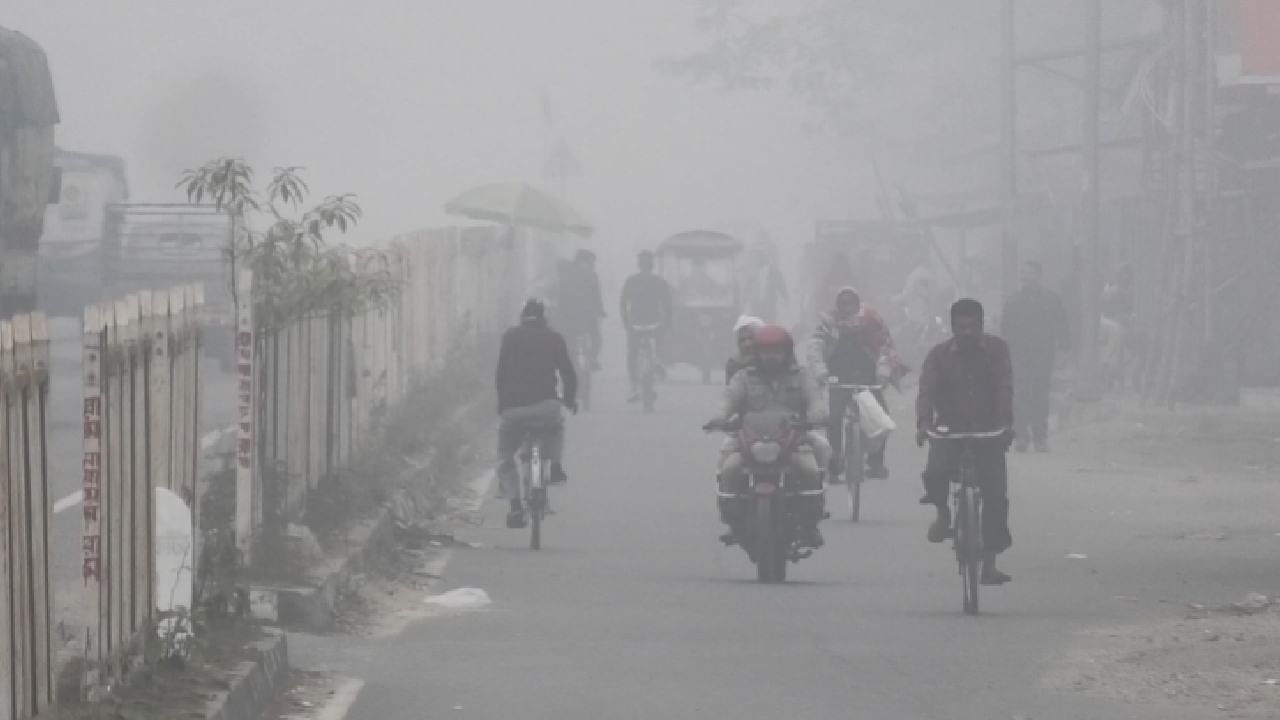 Today Weather Update: অপেক্ষার আর কয়েকদিন, ফের ফিরছে হাড় কাঁপানো ঠান্ডা Today Weather Update: অপেক্ষার আর কয়েকদিন, ফের ফিরছে হাড় কাঁপানো ঠান্ডা