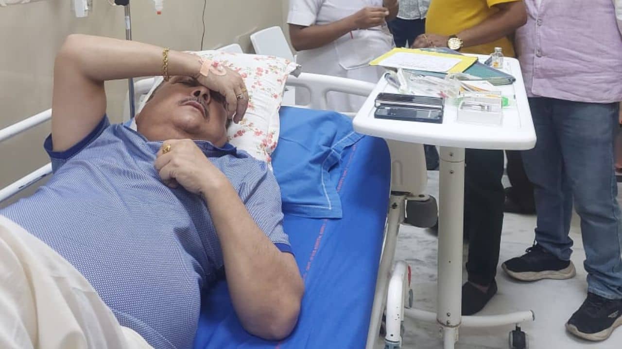 Madan Mitra: দুপুরে বিধানসভায়, রাতে হঠাৎ অসুস্থ মদন, ভর্তি SSKM-এর উডবার্নে