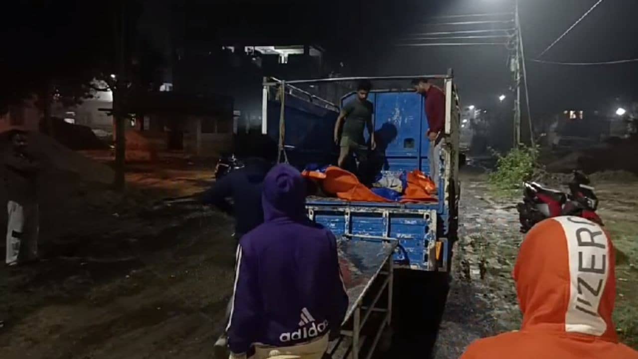 Murder: বাড়িতে ঢুকে পরপর গুলি, নদিয়ায় মৃত্যু ব্যবসায়ীর