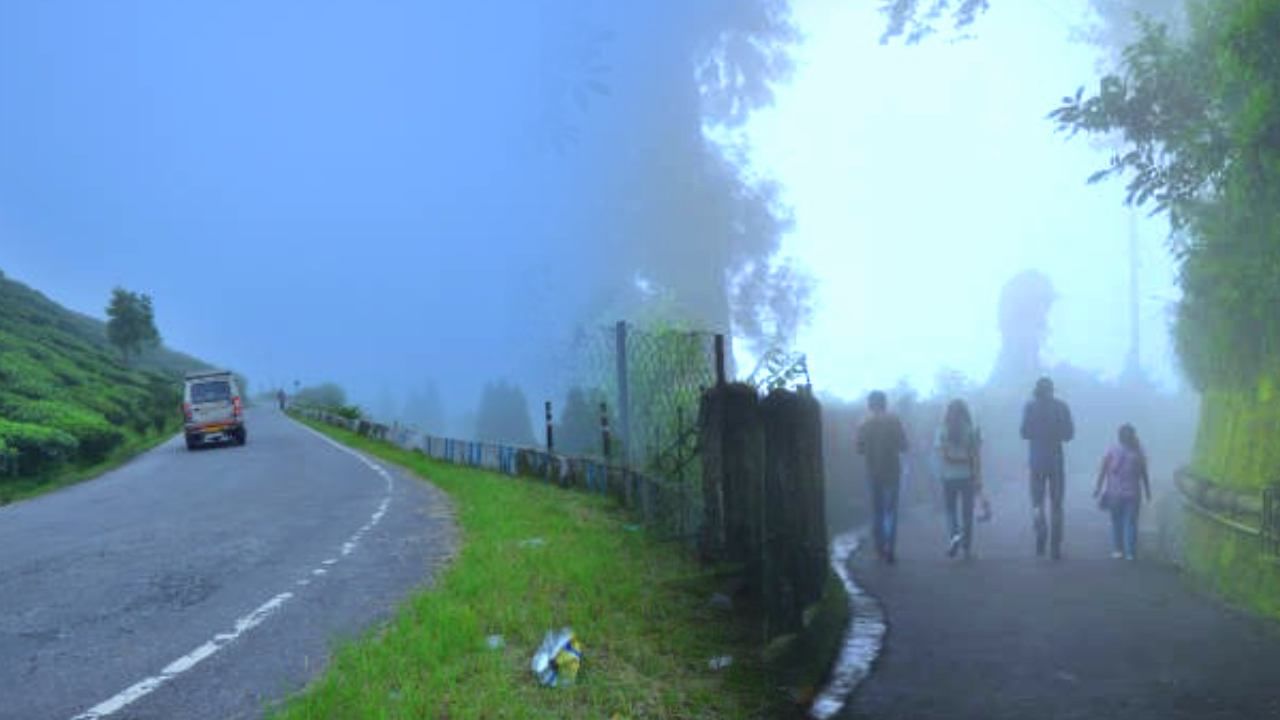 North Bengal Weather Update: শীতলতম উত্তর! তুষারপাত হতেই ভিড় বাড়ছে দার্জিলিঙে, নিচের জেলাগুলিতেও জাঁকিয়ে ঠান্ডা