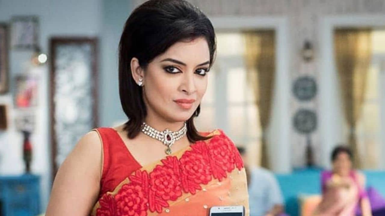 Rimjhim Mitra: মুখে সিগারেট, হাতে বোতল! রিমঝিমের ভিডিয়ো ফাঁস হতেই এ কী হল...