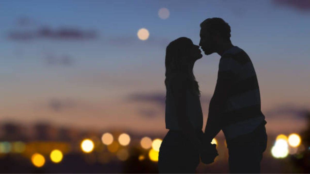 Word of the Year: প্রিয় মানুষকে প্রোপোজ় করতে চান ইয়ারএন্ডে, Rizz-এর ব্যাপারে খোঁজখবর নিয়ে নিন দ্রুত