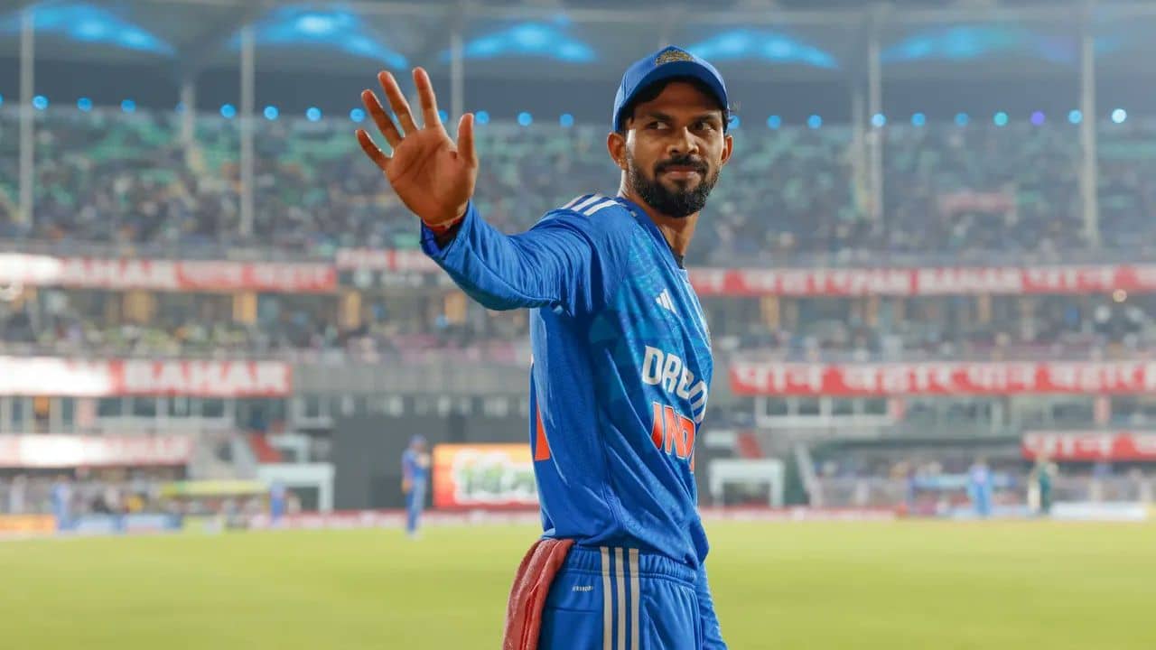 Ruturaj Gaikwad: অজিদের বিরুদ্ধে ঋতুরাজের নয়া মাইলস্টোন, নিরাপদ রইল বিরাট-রাহুলের রেকর্ড