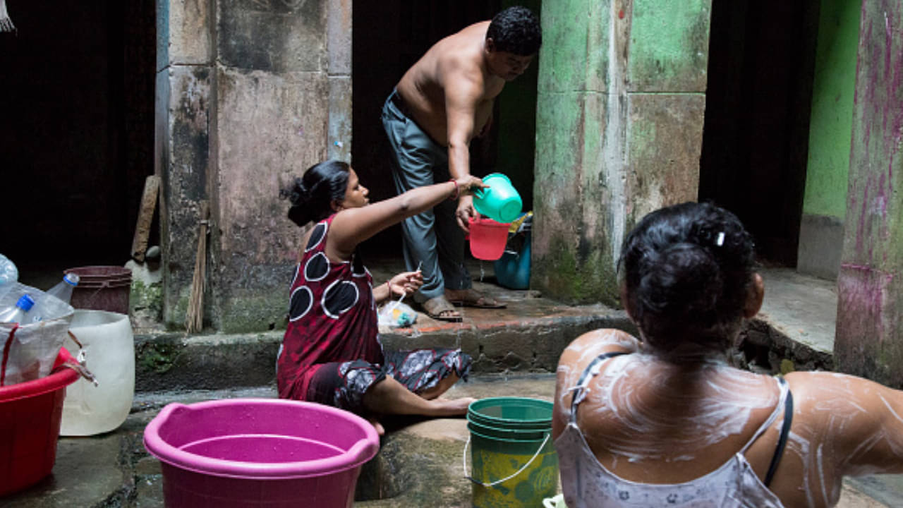 Sonagachi Red Light Area: সোনাগাছিতে কেটেছে ছেলেবেলা, সেই অভিজিৎ আজ আম-বাঙালির গর্ব