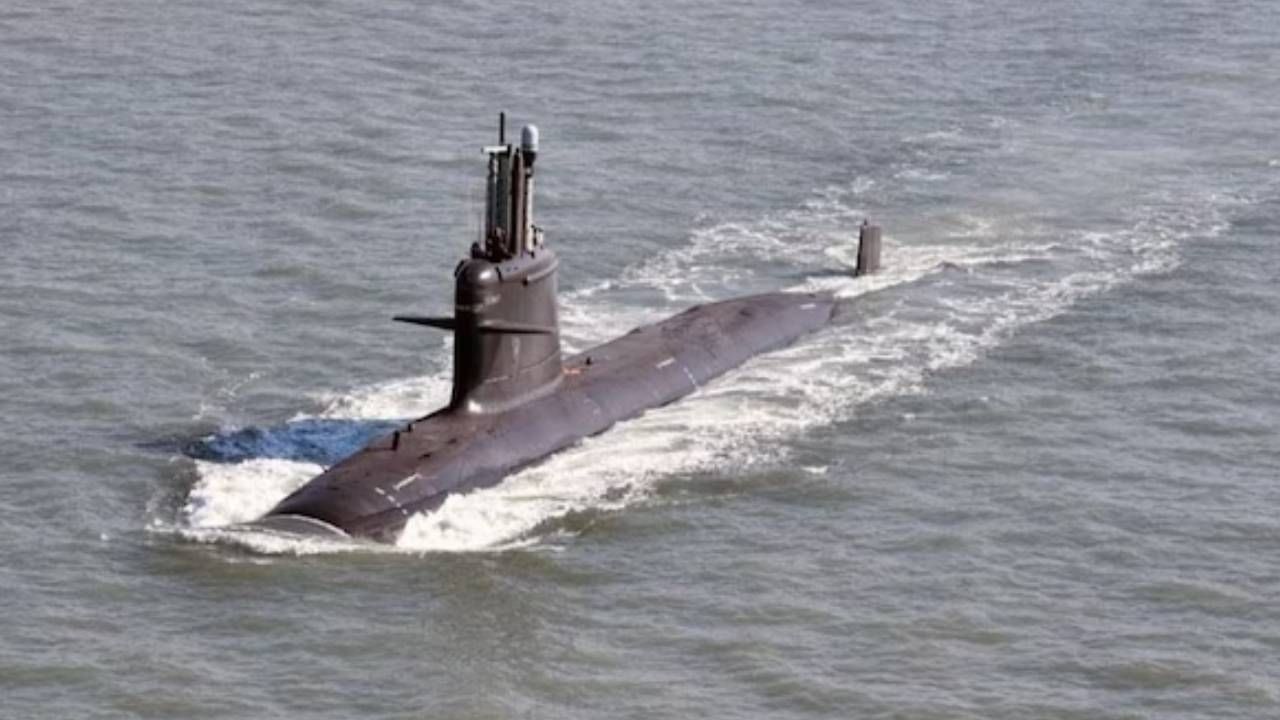 Submarines for Navy: নৌবাহিনীর সাবমেরিন তৈরির জন্য প্রতিরক্ষা মন্ত্রকে জমা দরপত্র