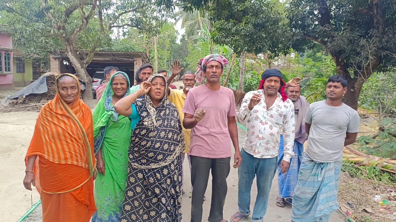 Basirhat: স্বাধীনতার পর প্রথম উন্নয়নের মুখ দেখছিল গ্রাম, তবুও বাসিন্দারা বললেন, 'যা হচ্ছে, তা না হওয়াই ভাল'