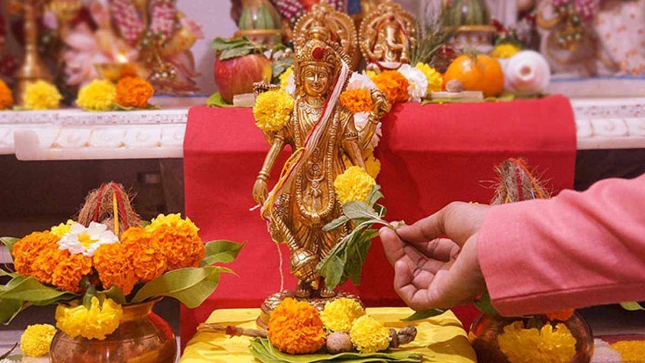 সারা বছরে বহু একাদশী পালন করা হয়। শাস্ত্র মতে, বিষ্ণুদেবের সঙ্গে সঙ্গে একটি একাদশীর পুজো করা হয়। এই একাদশী অত্যন্ত বিরল। এই একাদশীর নাম উত্‍পন্না একাদশী। পঞ্চাঙ্গ মতে, মার্গশীর্ষ মাসের কৃষ্ণপক্ষে যে একাদশী আসে তাকে উৎপনা একাদশী বলে। 