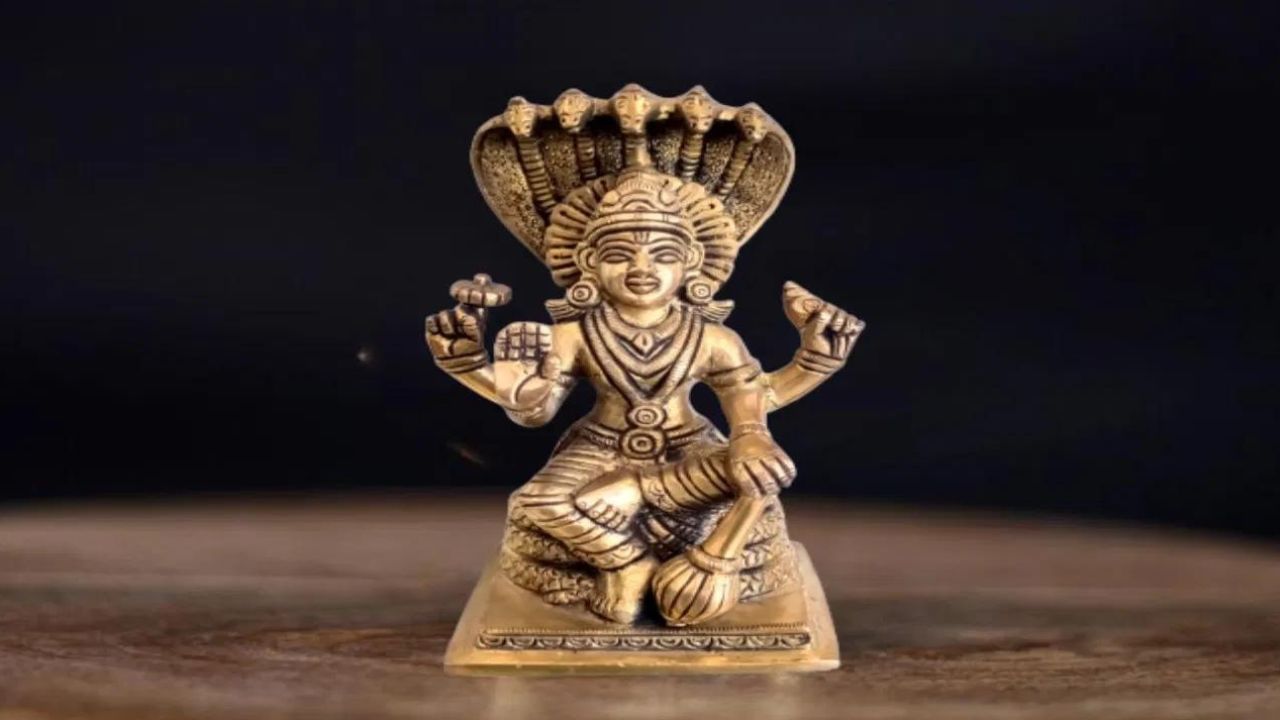 উৎপন্না একাদশীর দিন উপবাস পালন করার সঙ্গে সঙ্গে পুজো করলে তা জীবন সার্থক হয়। পুজো শেষে উপবাস ভঙ্গের শেষে ব্রতপাঠ করা জরুরি। তাহলেই এই একাদশীর ব্রত সম্পূর্ণ হয়। দেবী একাদশীর প্রকাশের কারণে উত্‍পন্না একাদশীর দিন থেকে একাদশীর উপবাস শুরু করা অত্যন্ত শুভ বলে মনে করা হয়। 