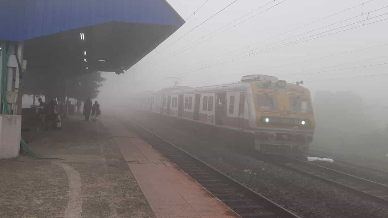 Weather Update: আগামী শুক্রবারই কী মরসুমের শীতলতম দিন? বড় পূর্বাভাস হাওয়া অফিসের Weather Update: আগামী শুক্রবারই কী মরসুমের শীতলতম দিন? বড় পূর্বাভাস হাওয়া অফিসের