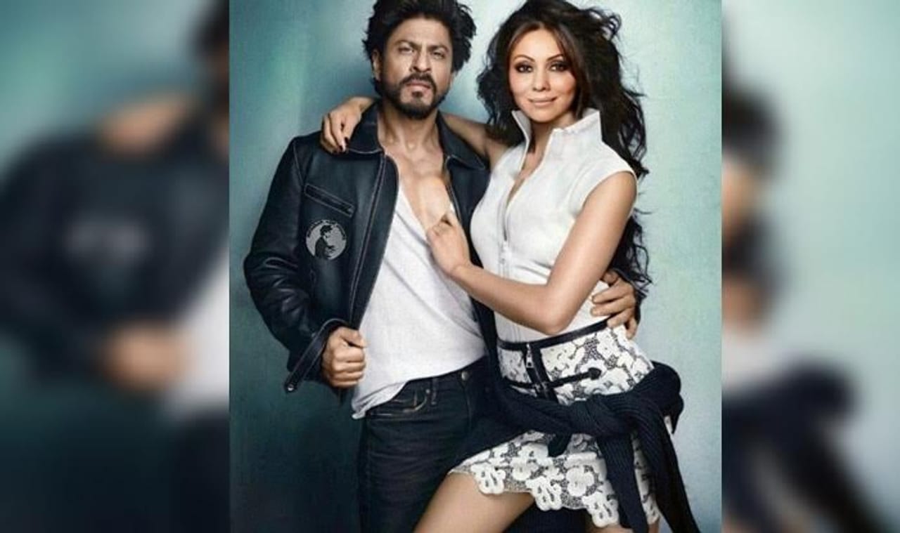 শাহরুখ খান ও গৌরী খান, বলিউডের অন্যতম দুই জুটি। যাঁদের সম্পর্কের খবর বারবার বিভিন্ন মহলে চর্চিত। প্রেম থেকে শুরু করে বিয়ে, সবটাই যেন রূপলি পর্দার মতো। 