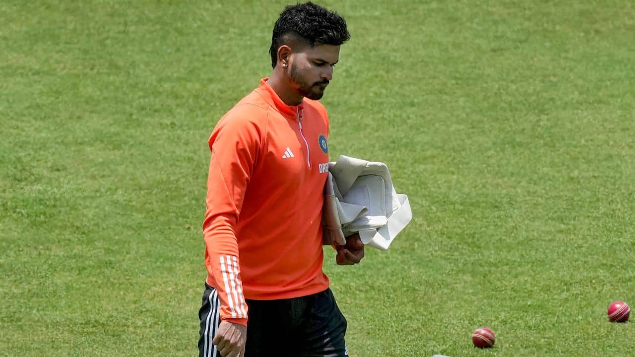 Shreyas Iyer: মনোরোগ বিশেষজ্ঞর শরণাপন্ন শ্রেয়স আইয়ার! কী এমন হয়েছিল?