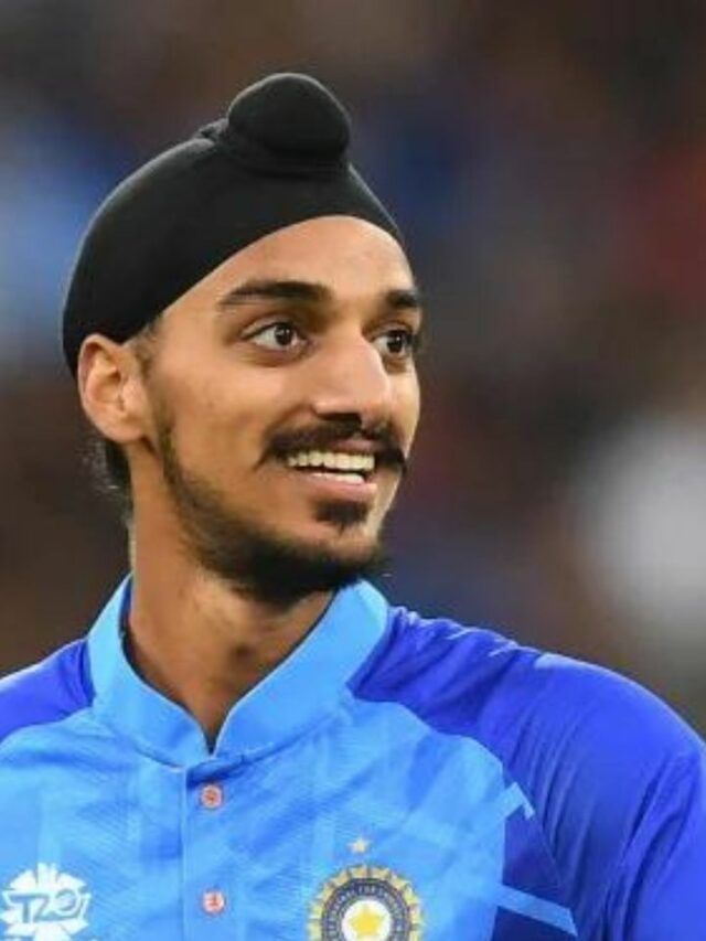 শেষ ওভারে ভারতকে জয় এনে দিয়ে নায়ক অর্শদীপ! তাঁর উত্থান জানেন? শেষ ওভারে ভারতকে জয় এনে দিয়ে নায়ক অর্শদীপ! তাঁর উত্থান জানেন?