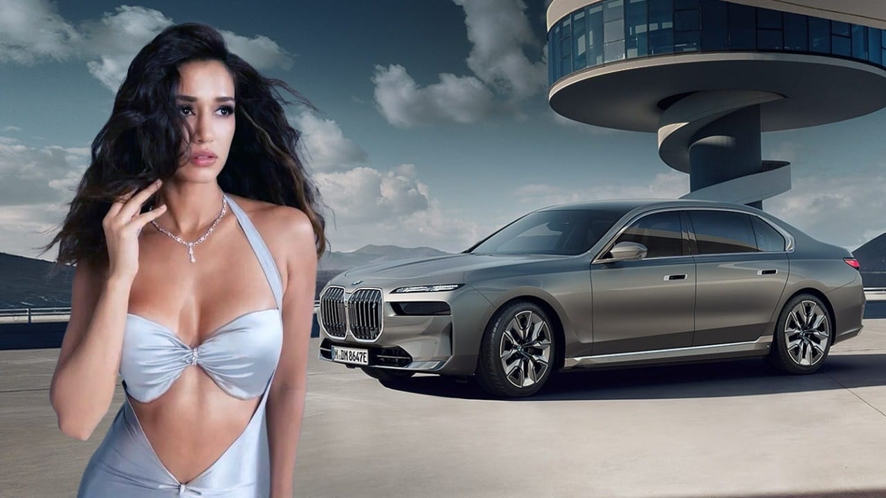 Disha Patani: এবার দিশা পাটানিও চালাবেন ই-কার! একচার্জে 625 কিমি রেঞ্জ Disha Patani: এবার দিশা পাটানিও চালাবেন ই-কার! একচার্জে 625 কিমি রেঞ্জ