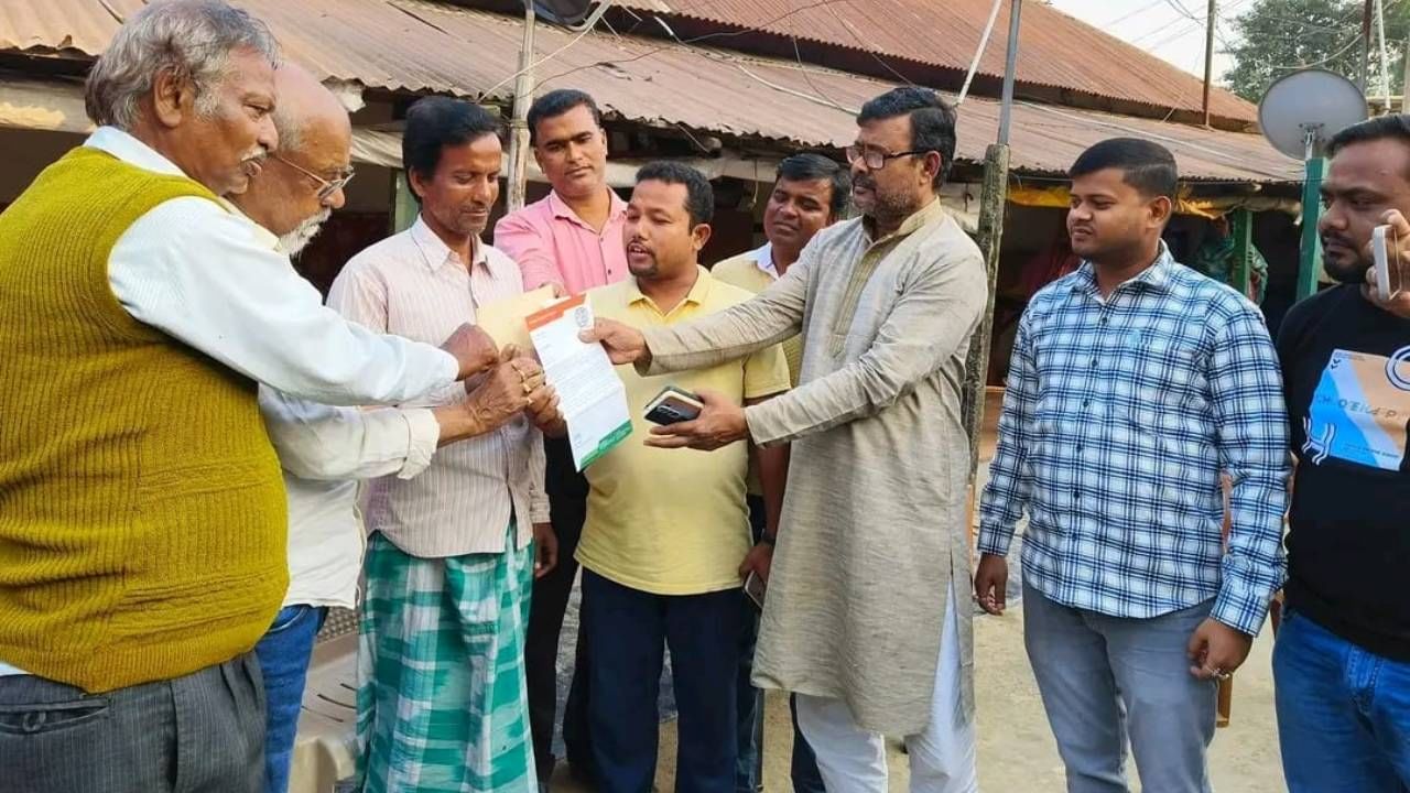 Job Card Holder: দিল্লিতে আন্দোলনে যোগ দেওয়া দক্ষিণ দিনাজপুরে ৫ জন পেলেন বকেয়া টাকা