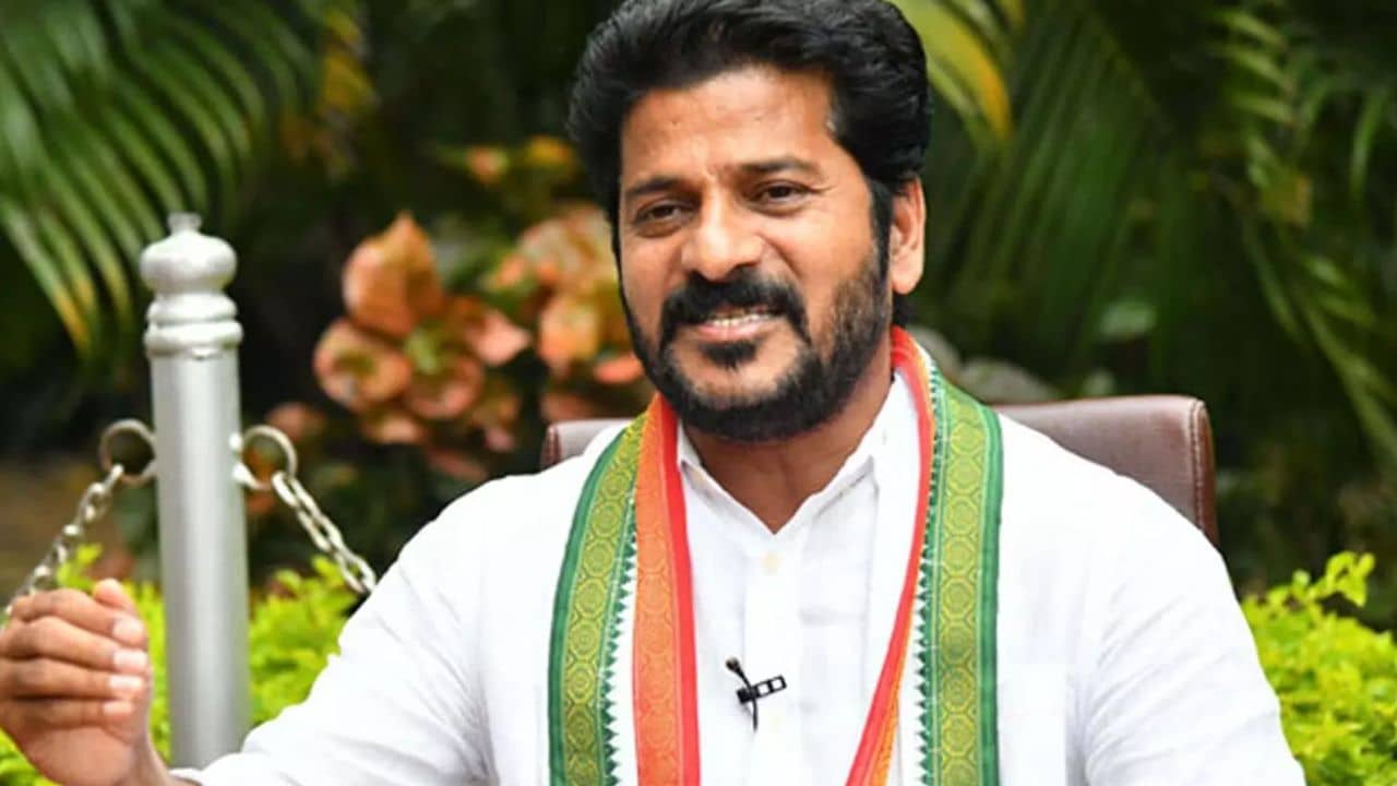 Revanth Reddy: একসময় হিন্দু পরিষদ করা নেতাই হচ্ছেন তেলঙ্গানার মুখ্যমন্ত্রী, কে এই রেবন্ত?